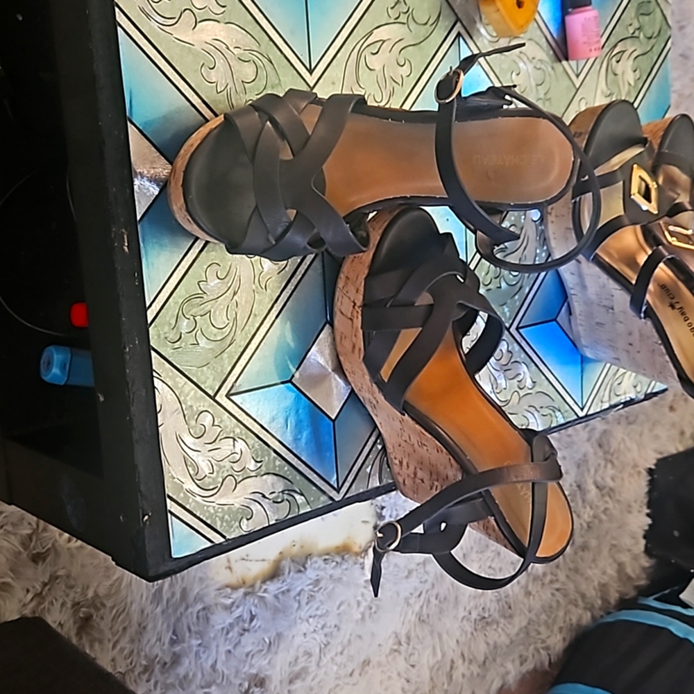 Le Chateau Wedge Sandals
